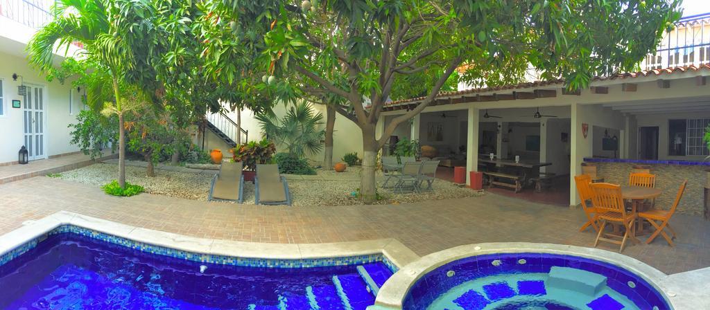 Hostal Tiki Hut Santa Marta Hostel *